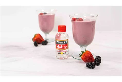 Smoothie De Crema De Cacahuate Y Frutos Rojos Vainilla Molina