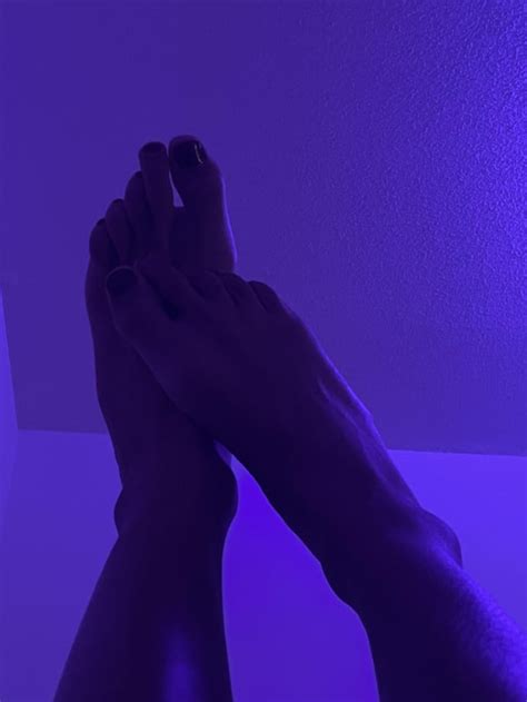 My Friday Night Plans😵‍💫☺️ Feet Femdom Feet Fetish Toes Dominatrix Feet