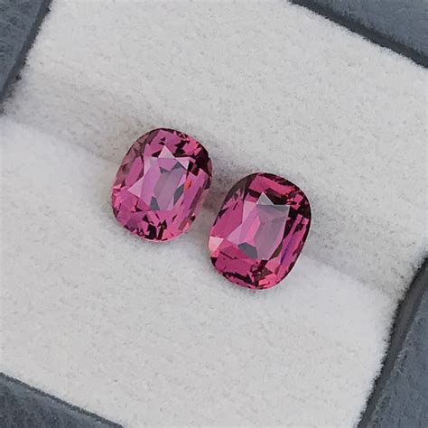 Crt Garnet Mahenge Rhodolite Pairs Natural