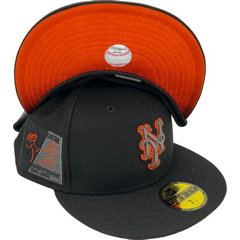 New Era New York Mets Black Metallic Side Patch 59FIFTY Fitted Hat