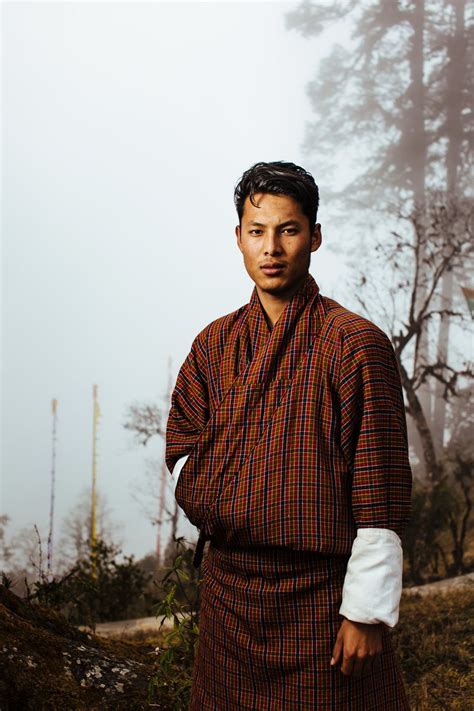 bhutan | Traditional outfits, Outfits, Romanian clothing