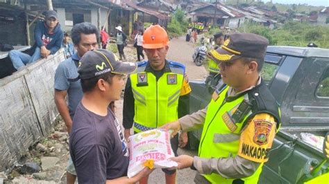 Peduli Kemanusiaan Kapolda Sumut Utus Anggota Salurkan Bantuan Bagi