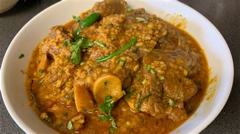 মুঘ ডাল দিয়ে খাসির মাংস রেসিপি Meat Curry With Lentils Dal Gosht