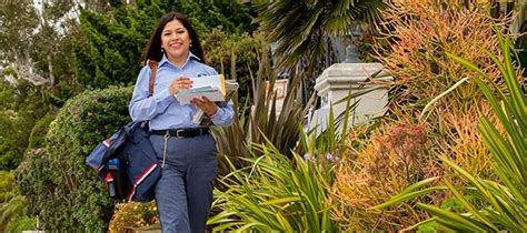 Usps Hiring City Carrier Assistants In Los Angeles California