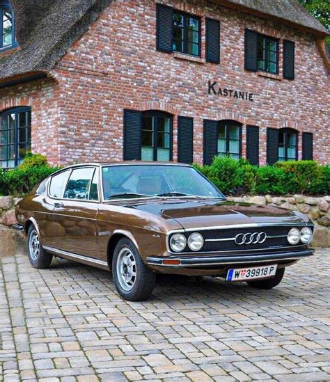 Audi 100 coupe autumn retro – Artofit