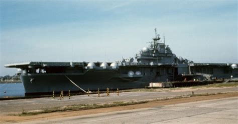 Kamikaze Survivor Uss Bunker Hill Cv 17 In 30 Photos