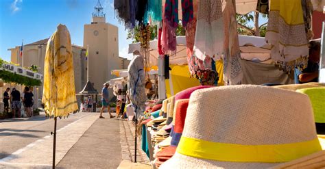 Marketday In Port Grimaud Grimaud Charm Of Provence French Riviera