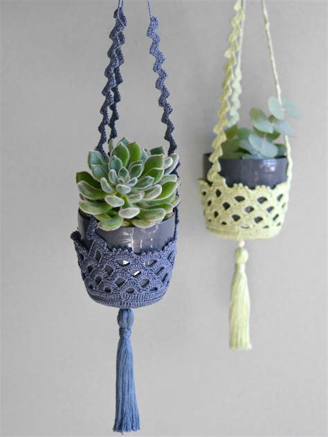 Easy Crochet Plant Hanger Pattern