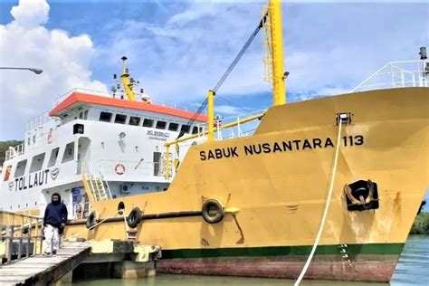 Tol Laut KM Sabuk Nusantara 113 Rute Tilamuta Makassar Mulai Beroperasi