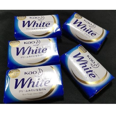 花王 - kao white 石けん ボディソープ 固形石鹸 まとめ売りの通販 by himari｜カオウならラクマ