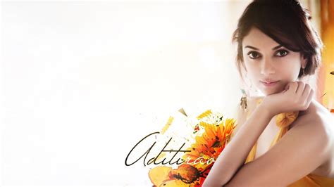 Aditi Rao Hydari Bollywood Actress Model Babe 10 Wallpapers HD