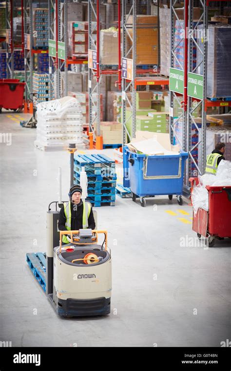 Aldi Bolton Distribution centre interior space Stock Photo - Alamy