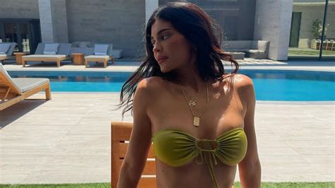 C Mo Usar Los Microbikinis Kylie Jenner Y Otras Celebridades Nos Dan