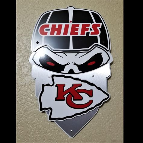 Kansas City Chiefs Themed Facemask Wall Décor. - Etsy