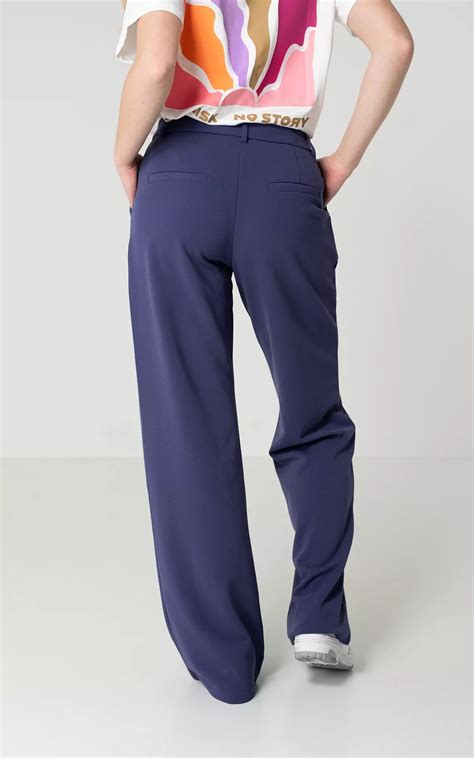 Basic Wide Leg Broek Blauw Guts Gusto GUTSGUSTO