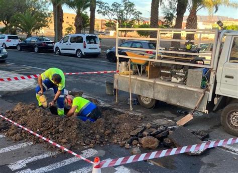 Restablecido El Suministro De Agua En El Cruce De Arinaga Tras Una