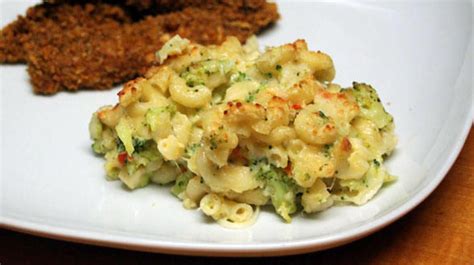 Spicy Mac And Three Cheeses With Broccoli Rachael Ray Spicy Mac And