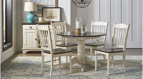 British Isles Round Double Drop Leaf Dining Table