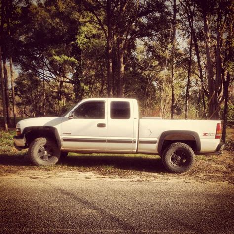 This Is My 2001 Chevy Silverado Leveled Out On 35s Best Truck I Ve Ever