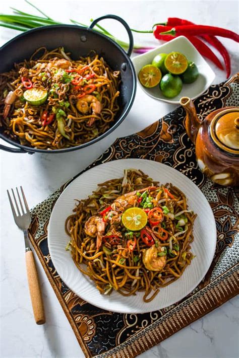 easy mie goreng indonesian fried noodles recipe