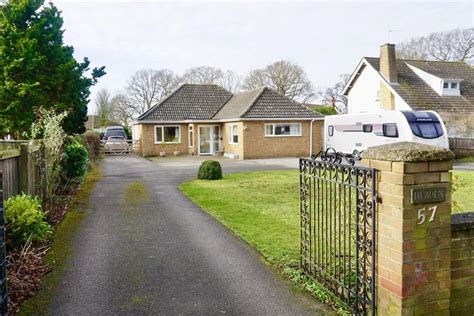 Stixwould Road Woodhall Spa Ln10 3 Bed Detached Bungalow For Sale £