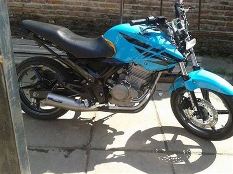 Honda Cbx 250 Twister Com Peças De Comet 250 Artofit