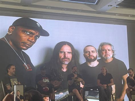 Sepultura anuncia turnê de despedida Celebrating in Life Through