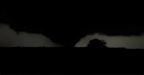 Terrifying Moment Monster Tornado Rips Through Oklahoma With Tennis ...