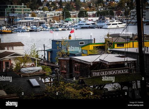 Houseboats and floating homes on Lake Union, Seattle, Washington Stock ...