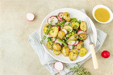 Insalata Di Patate Novelle In Padella E Ravanelli Ricette In 30 Minuti