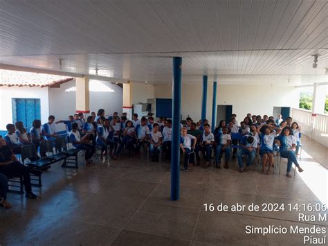 Alunos Do Col Gio Eldan Veloso Recebem Premia Es Por Desenhos Sobre O