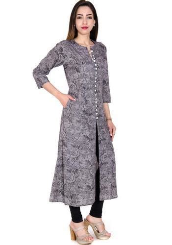 Front Slit Kurtis Buy Front Slit Kurtisdesigner Kurtis For Best Price At Inr 250inr 1 K Pieces