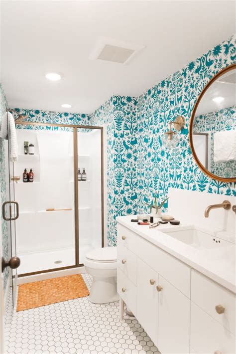 11 Amazing Before And After Bathroom Remodels