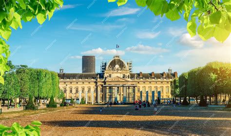 Premium Photo | Military school in Paris