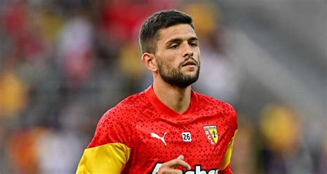 Rc Lens Mercato Une Piste Offensive A Oubli Le Racing Fait La