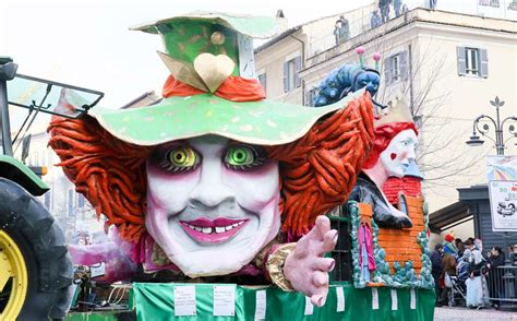 Su La Maschera Torna Il Carnevale Nel Lazio Visitlazio