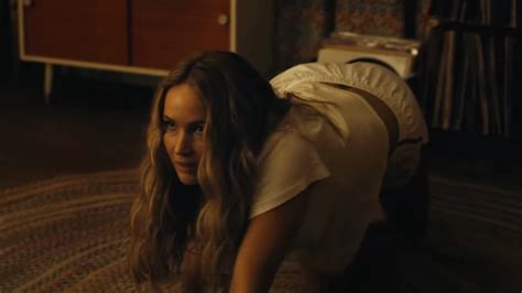 Jennifer Lawrence Tenta Seduzir Introvertido De 19 Anos No Trailer Da