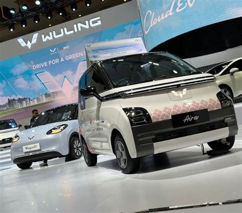 Beli Mobil Listrik Wuling Di IIMS 2024 Dapat Tambahan Perawatan Cek Di