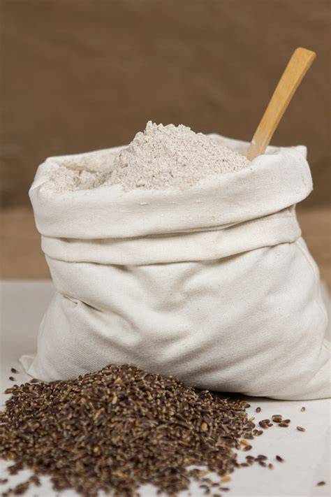 Black Wheat Flour 1 kg - Bahulanaturals