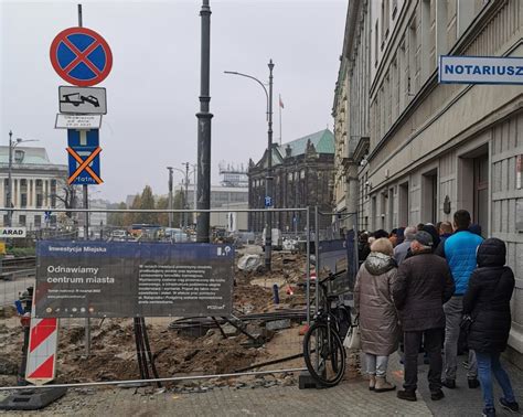 Po banknot z Lechem Kaczyńskim ustawiła się w Poznaniu kolejka