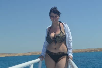 Bikini Cleavage Tumblr Tumbex