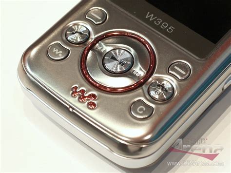 Sony Ericsson W395 pictures, official photos