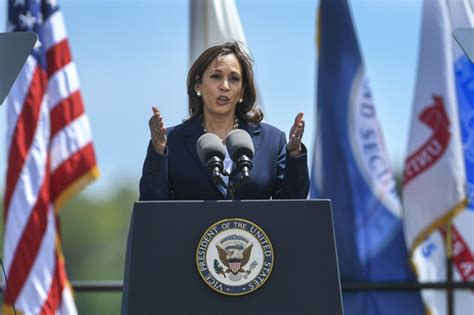 Kamala Harris Will Become The First Woman To Give A West Point