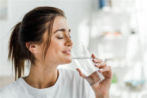 C Mo Beber Agua Con Las Comidas Adelgazar Net