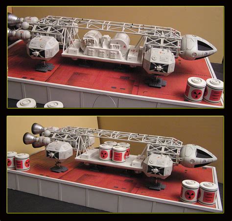 22 Space 1999 Eagle Transporter With Cargo Pod Science Fiction