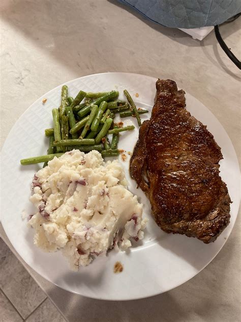 [homemade] Steak and Mashed Potatoes : r/food