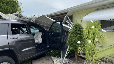 Car Crashes Into Home In Charlotte County Driver Seriously Injured