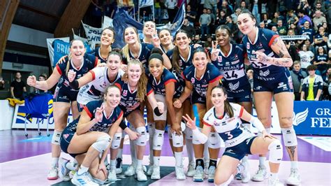 Volley A Femminile La Reale Mutua Fenera Chieri Torna Alla Vittoria