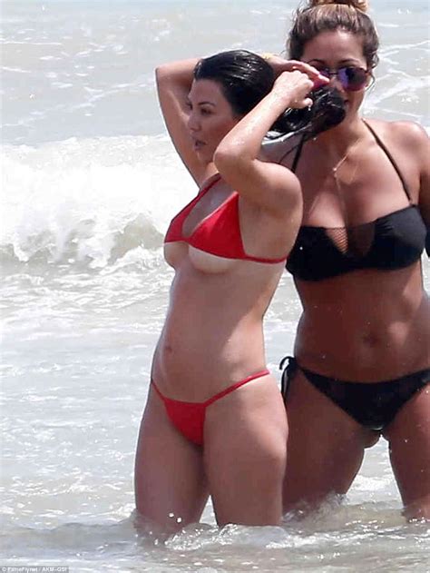 Kourtney Kardashian S Boobs On Parade In Bikini In Mexico Daily Mail