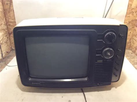 Vtg Hitachi Crt Color Tv Vcr Combo Vr B Gaming Kitchen Rv